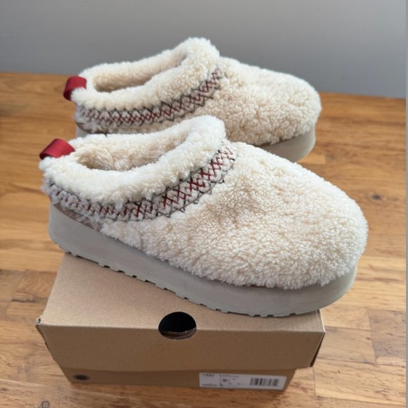 UGG women’s Tazz platform Sherpa size 8 - Picture 3 of 7